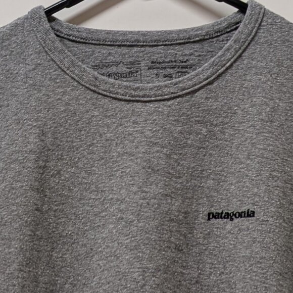 Patagonia® Long Sleeve P-6 Logo Responsibili-Tee in Gravel Heather - Picture 5 of 10